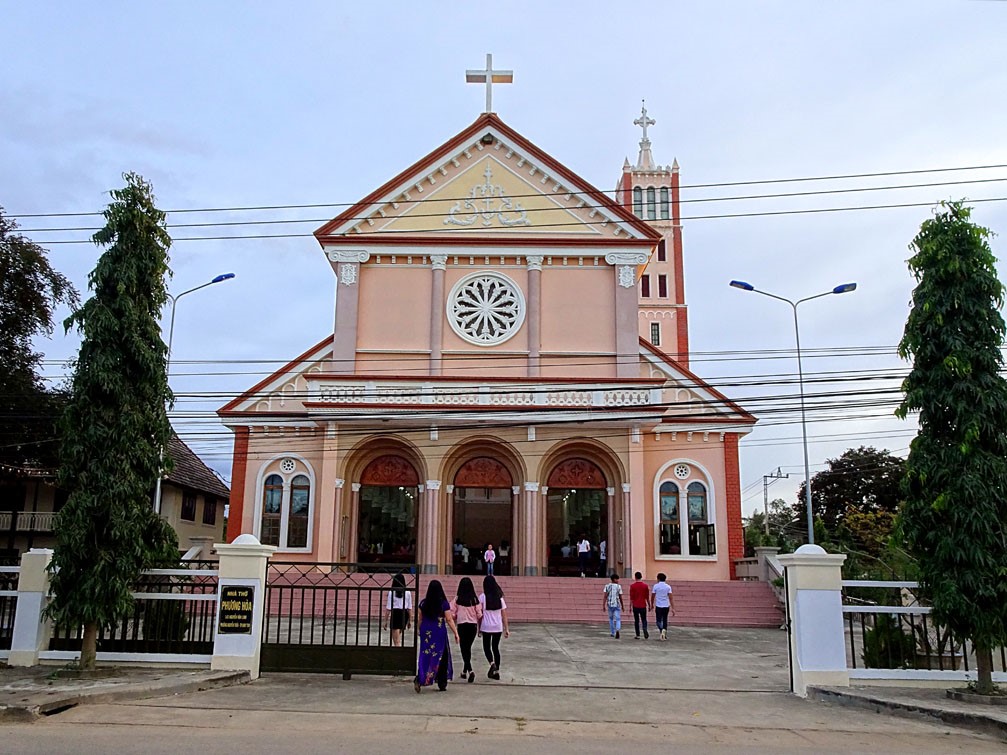 Chấp thuận cho Tòa Giám mục Kon Tum xây dựng các hạng mục nhà đa năng thuộc công trình nhà thờ Giáo xứ Phương Hòa